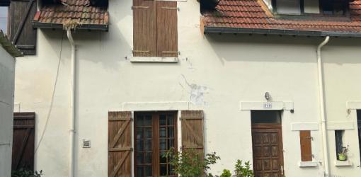 Maison Jumelée sur Le Trait