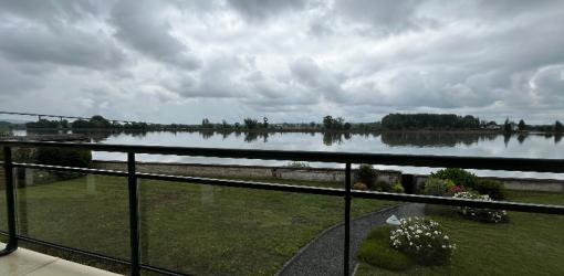 APPARTEMENT VUE SEINE