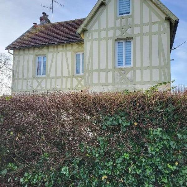 MAISON ANGLO-NORMANDE en Bords de Seine à vendre sur Heurteauville 