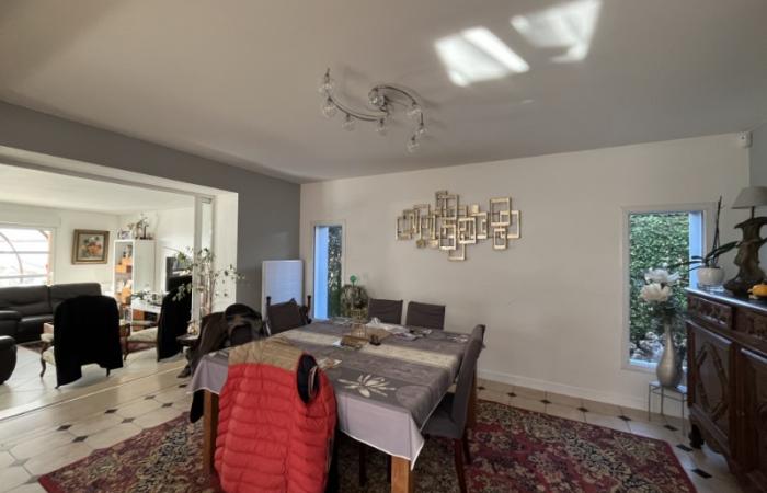 MAISON SUR YVETOT avec piscine à proximité de la gare d Yvetot