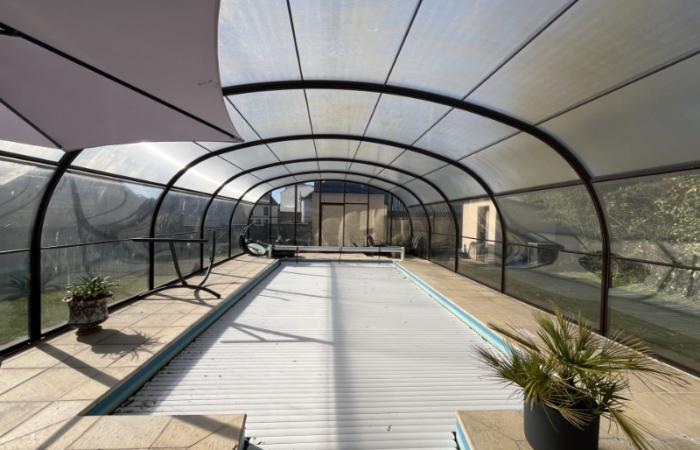 MAISON SUR YVETOT avec piscine à proximité de la gare d Yvetot
